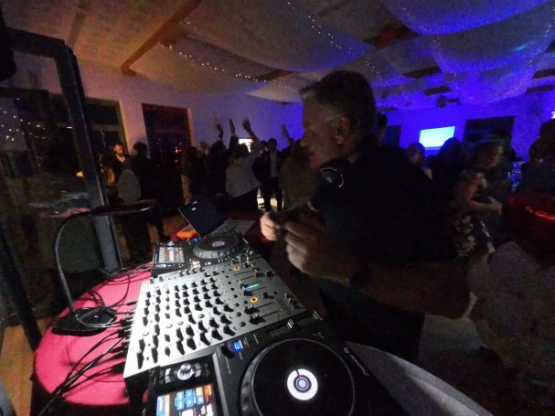 DJ Cassollage Equipment Sandhofsee  Neuss Hochzeitsfeier