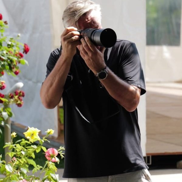 Carsten Esser fotografiert einen spontanen Augenblick für das Kunstprojekt Cassollage.